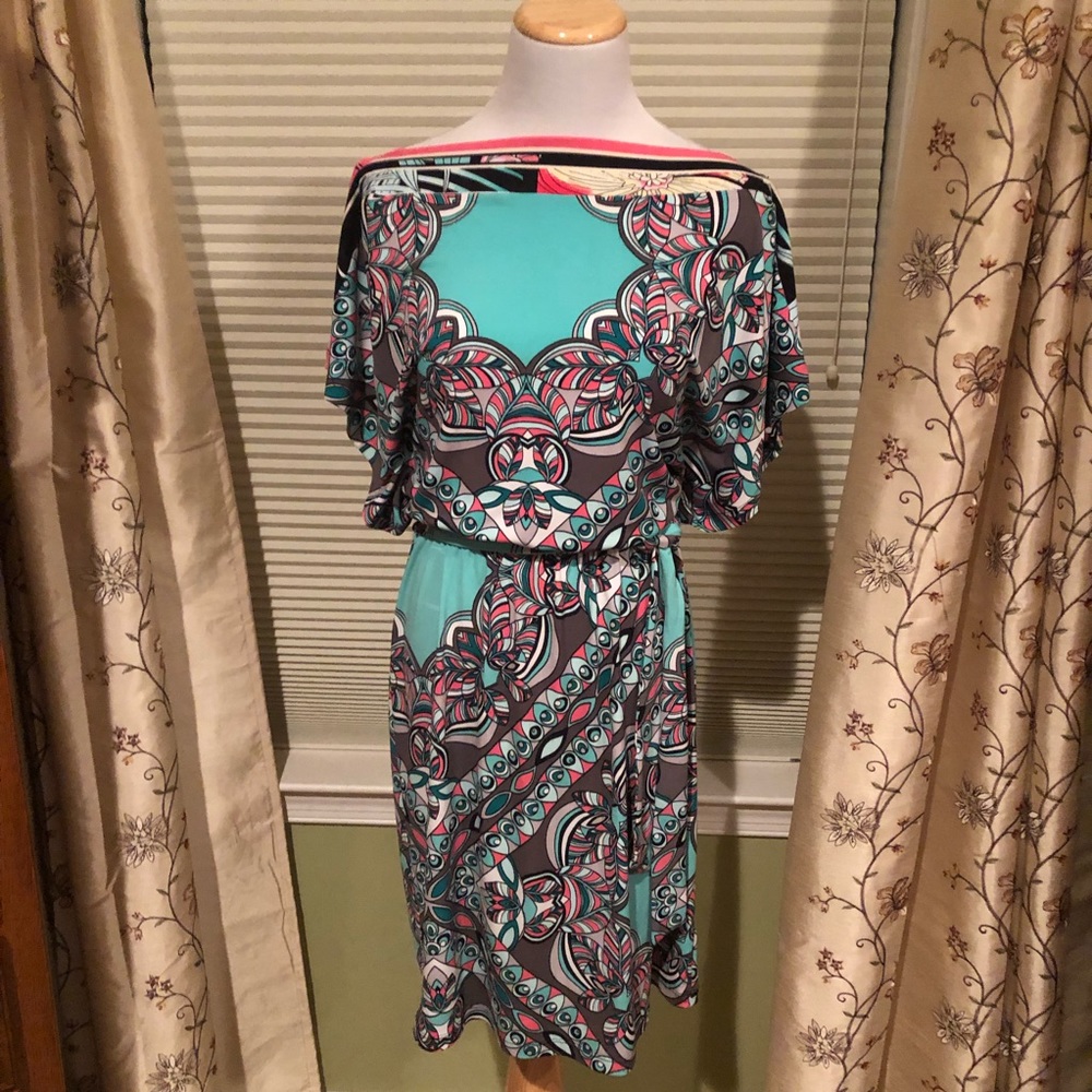 Jennifer Lopez Boatneck Coral & turquoise dress